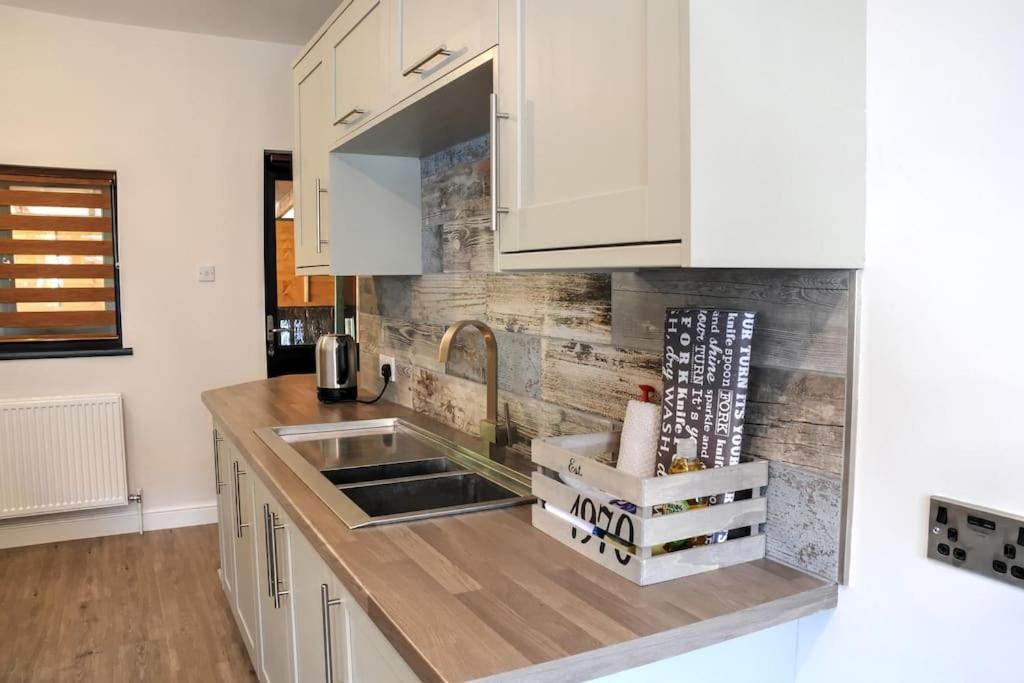 Queensgate Holiday Cottage Beverley With Parking Екстериор снимка